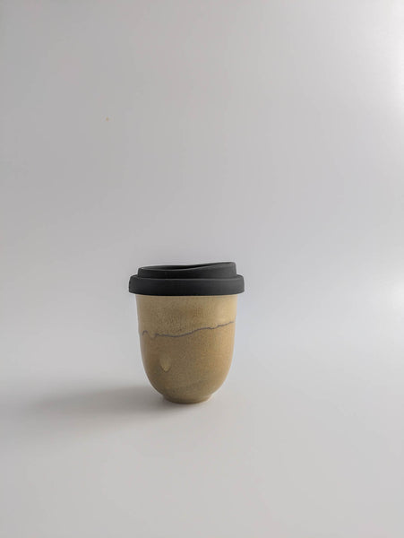 Keramikbecher small  - goldbraun