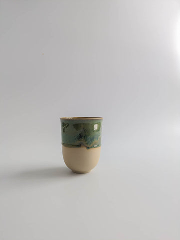 Keramikbecher medium - dunkelgrün